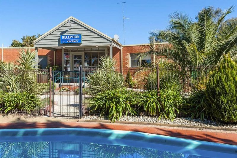  Accommodation NT