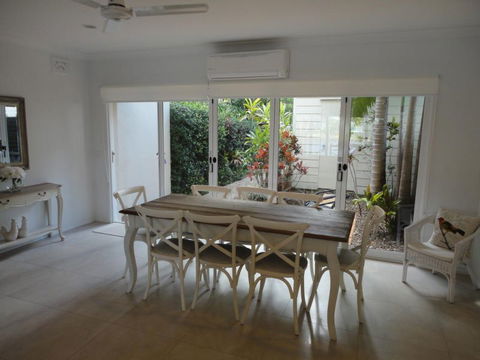 Noosa Entrance Waterfront Resort - Accommodation NT 0