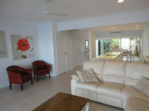 Noosa Entrance Waterfront Resort - Accommodation NT 3