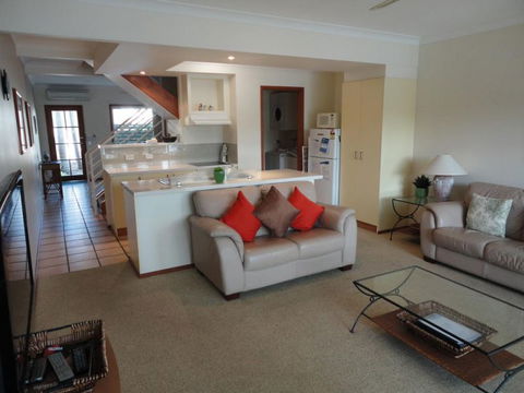 Noosa Entrance Waterfront Resort - Accommodation NT 8