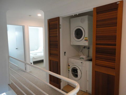 Noosa Entrance Waterfront Resort - Accommodation NT 9