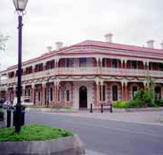Jens Town Hall Hotel - Accommodation NT