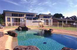 Park View Holiday Units - NT Tourism 0