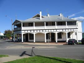 Commonwealth Hotel - Accommodation NT 0