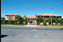 Grand Manor Motor Inn - Accommodation NT
