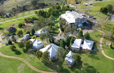 Pinnacle Valley Resort - Accommodation NT 0