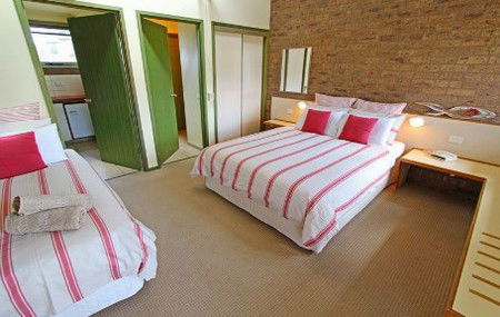 The Beachfront Motel - Accommodation NT 3