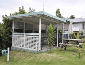Ballymena Holiday Units - Accommodation NT 3