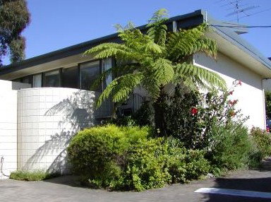 Penguin Mews - Accommodation NT 3