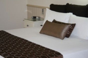 Comfort Inn & Suites Robertson Gardens - Accommodation NT 1