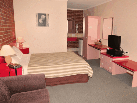  Accommodation NT