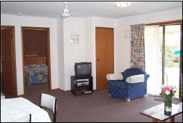 Lakes Jakaranda Holiday Units - Accommodation NT 3