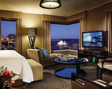 Four Seasons Hotel - Accommodation NT 2