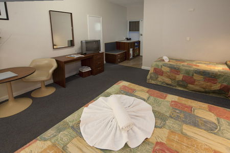 Amity Motor Inn - Accommodation NT 2