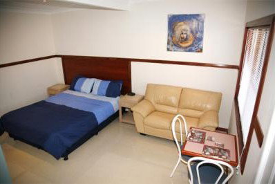 Across Country Motor Inn - Accommodation NT 1
