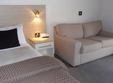 Hamiltons Townhouse Motel - Accommodation NT 1