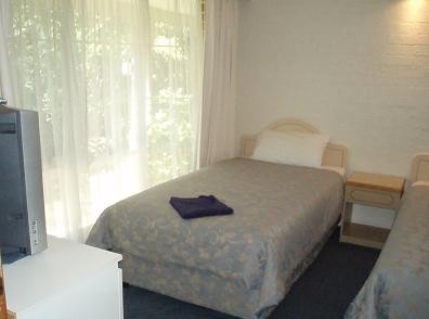 Hamiltons Townhouse Motel - Accommodation NT 5
