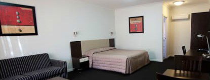 Charles Sturt Motor Inn - Accommodation NT 0