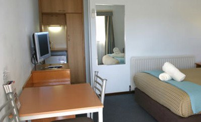 Colonial Lodge Motor Inn - Accommodation NT 4