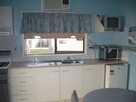 Oakwood Caravan Park - Accommodation NT 2