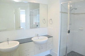 Coolum Villas - Accommodation NT 5