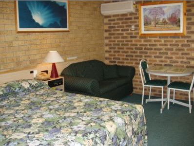 A Settlers Motor Inn - Accommodation NT 3