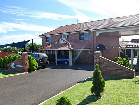 Cotswold Motor Inn - Accommodation NT 1