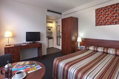 Macleay Serviced Apartment Hotel - Accommodation NT 1