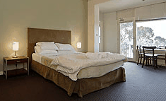 Lorne Hotel - Accommodation NT 1