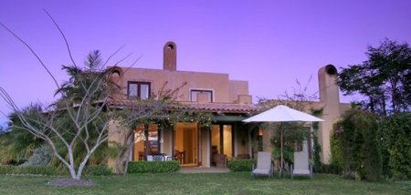  Accommodation NT
