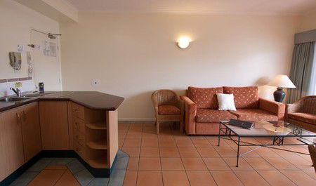 Mid City Luxury Suites - Accommodation NT 3