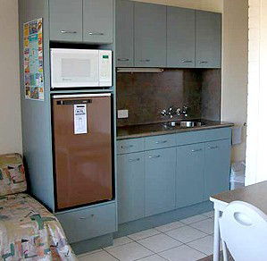 Caloundra Suncourt Motel - Accommodation NT 2