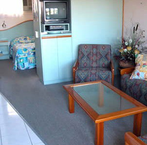 Caloundra Suncourt Motel - Accommodation NT 3