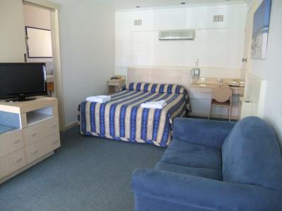 Country Comfort Cowra Countryman Motor Inn - Accommodation NT 2