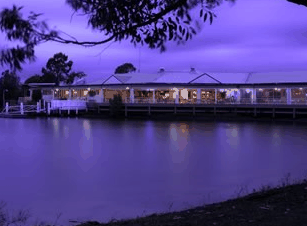 Waterfront Hotel - Accommodation NT 2