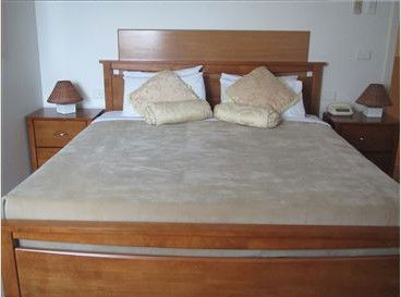 The Plough Hotel - Accommodation NT 0