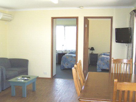 Allestree Holiday Units - Accommodation NT 2
