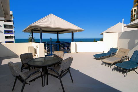 Raffles Mooloolaba - Accommodation NT 1