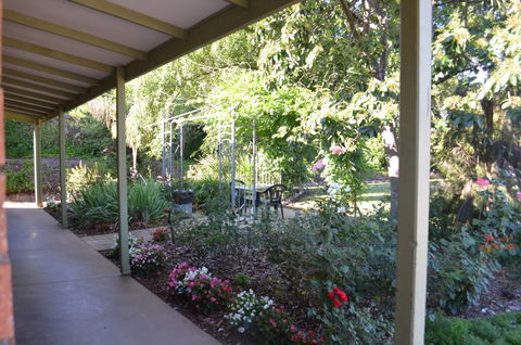 Bright Colonial Inn Motel - Accommodation NT 1