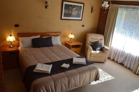 Bright Colonial Inn Motel - Accommodation NT 3