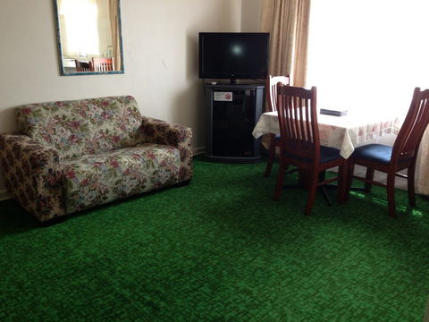 Carnegie Motor Inn And Serviced Apartments - Accommodation NT 3