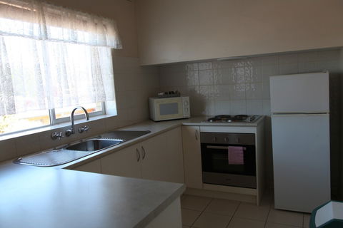 Carnegie Motor Inn And Serviced Apartments - Accommodation NT 4