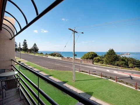 Centreport Units - Accommodation NT 1