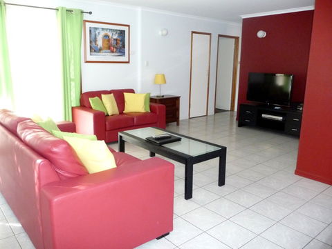 The Shores Holiday Apartments - Accommodation NT 4