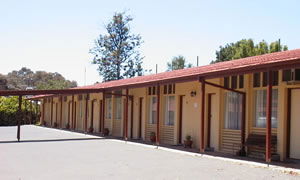 Golden Hills Motel - Accommodation NT 0