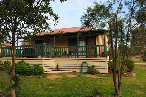 Lakes Entrance Country Cottages - Accommodation NT 2