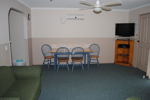 Lakes Entrance Country Cottages - Accommodation NT 5