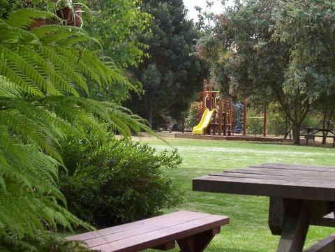 Surfcoast Retreat - Accommodation NT 2