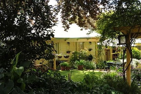 Bendigo Cottages - Accommodation NT 1