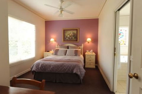 Bendigo Cottages - Accommodation NT 3
